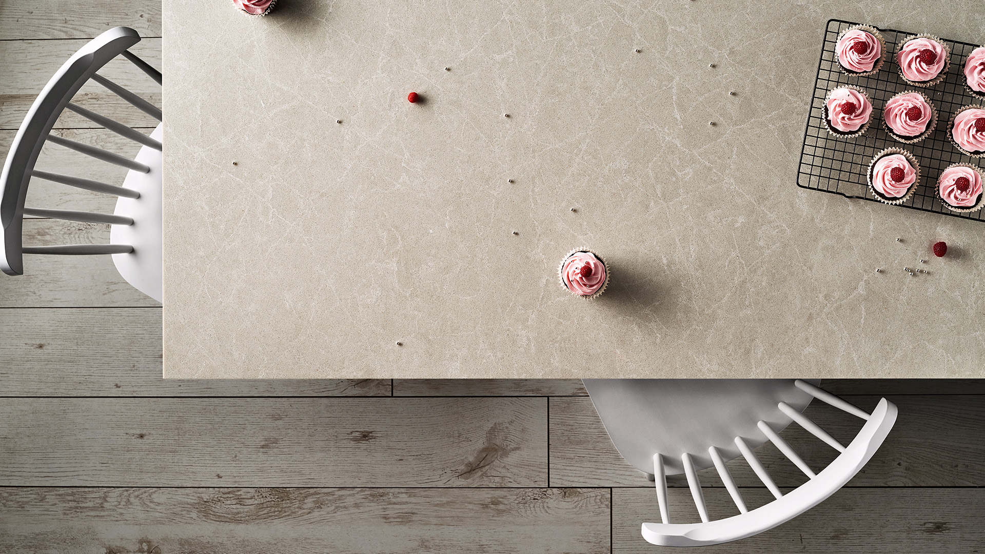 Cosmopolitan White Cosmopolitan White